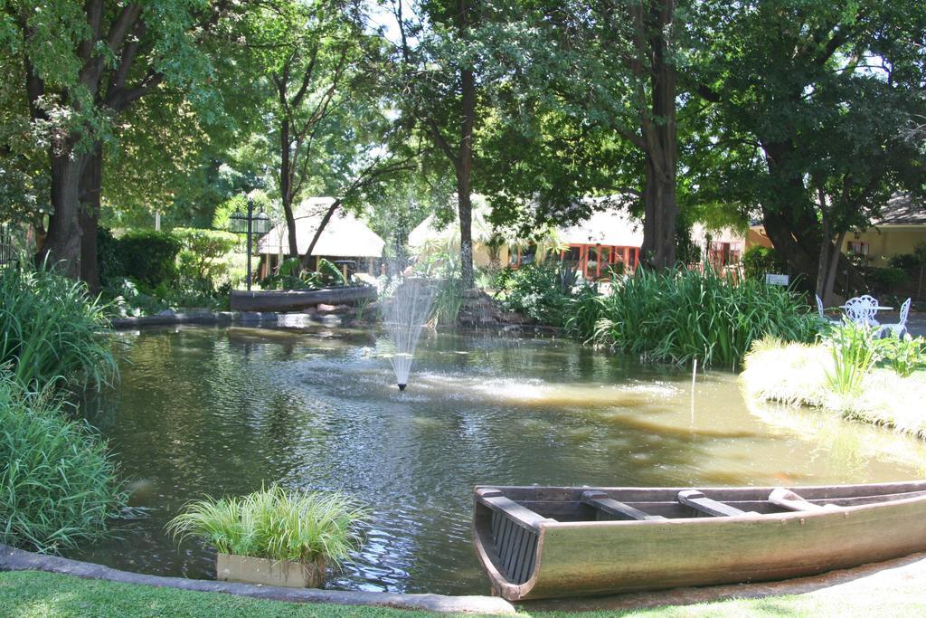 Greenfields Guesthouse & Restaurant Alberton Exteriör bild